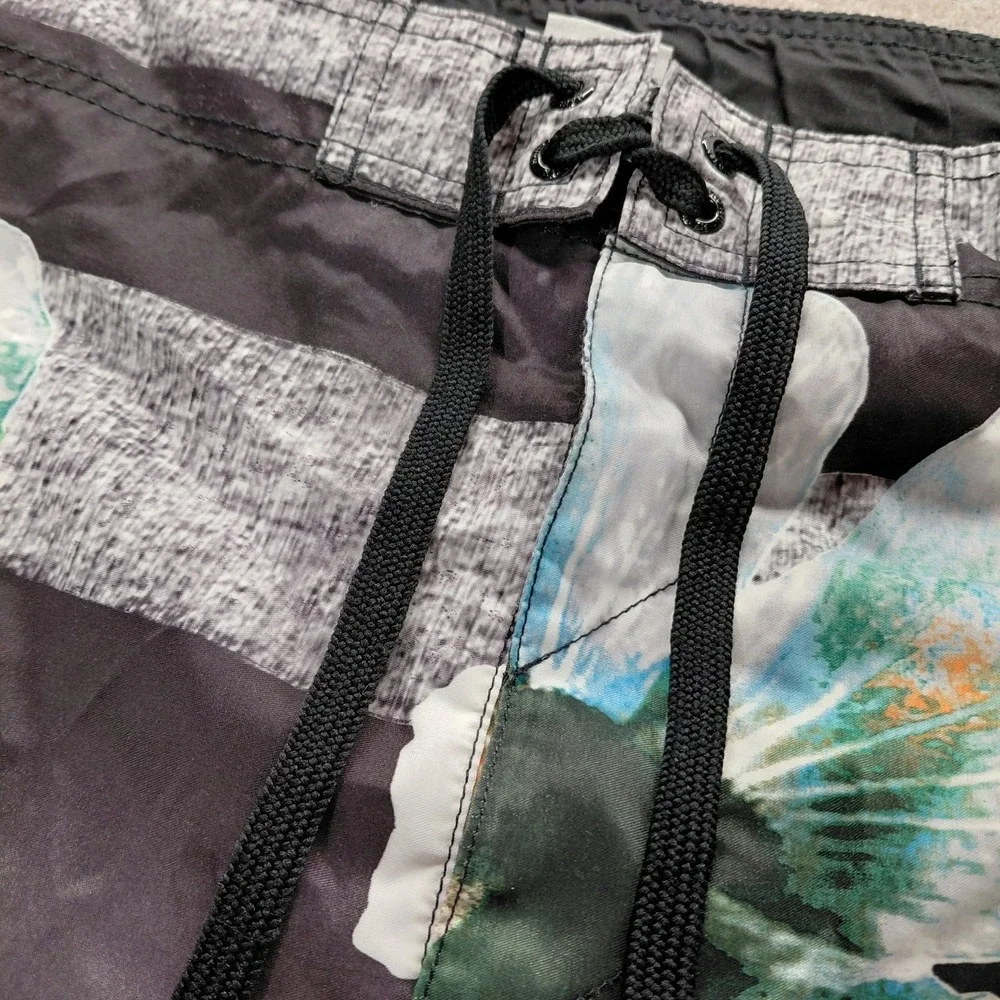 Hang Ten Swimming Trunks Board Shorts Mens XL 43